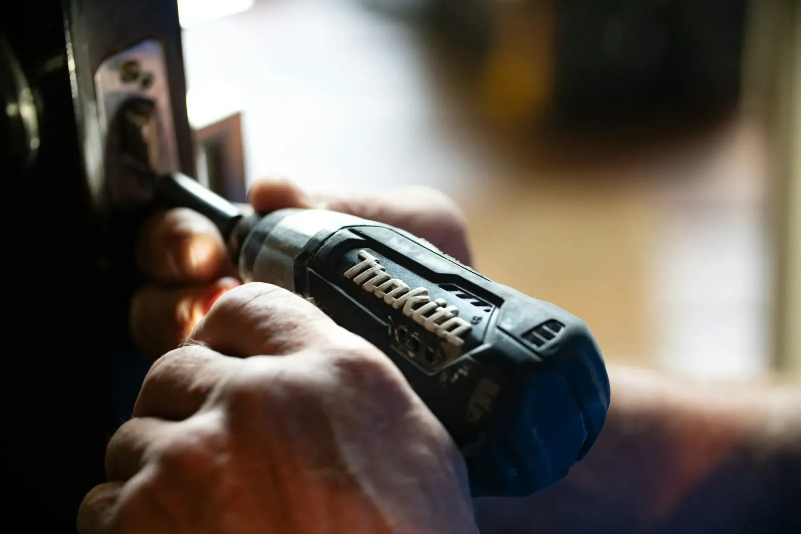 Job photo: the shelf fixed with a cordless drill